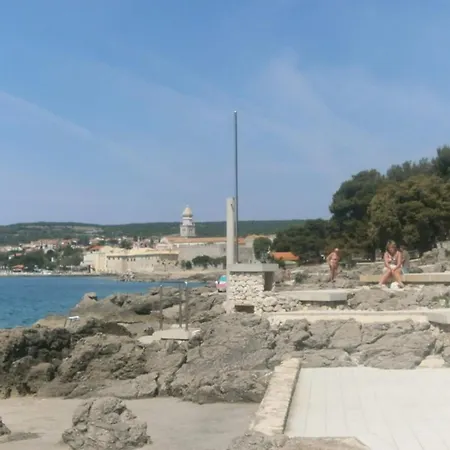 Διαμέρισμα Roko Close To