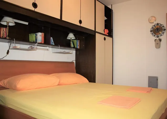 Apartamento Roko Close To Krk Town